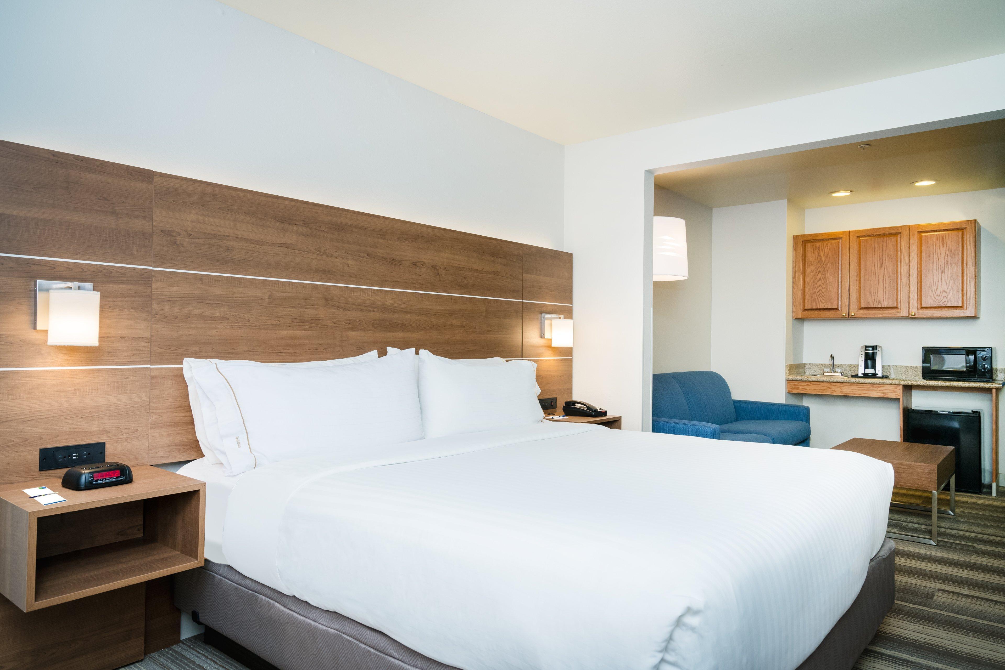 Holiday Inn Express & Suites Rocky Mount Smith Mountain Lake By Ihg Esterno foto