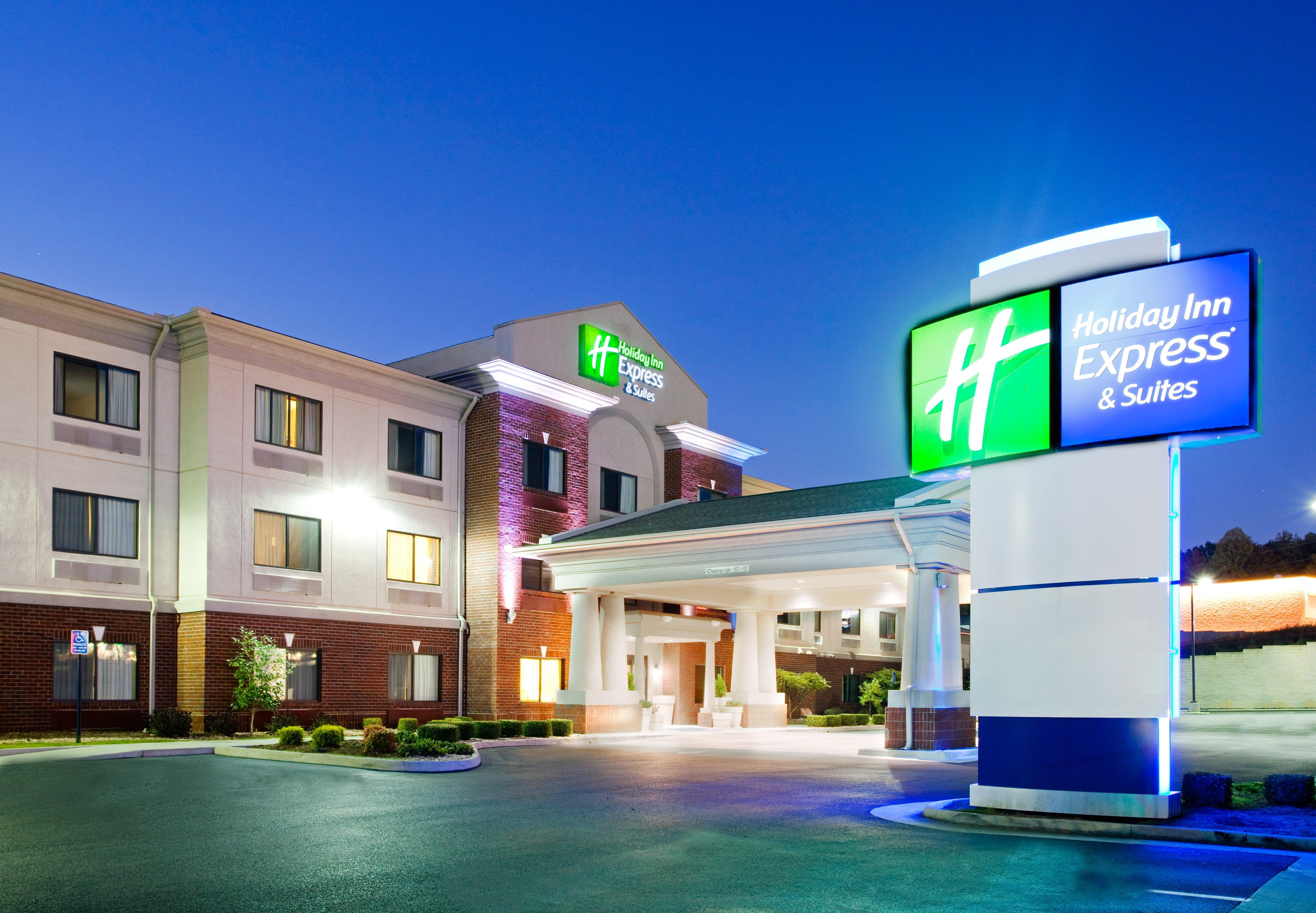Holiday Inn Express & Suites Rocky Mount Smith Mountain Lake By Ihg Esterno foto