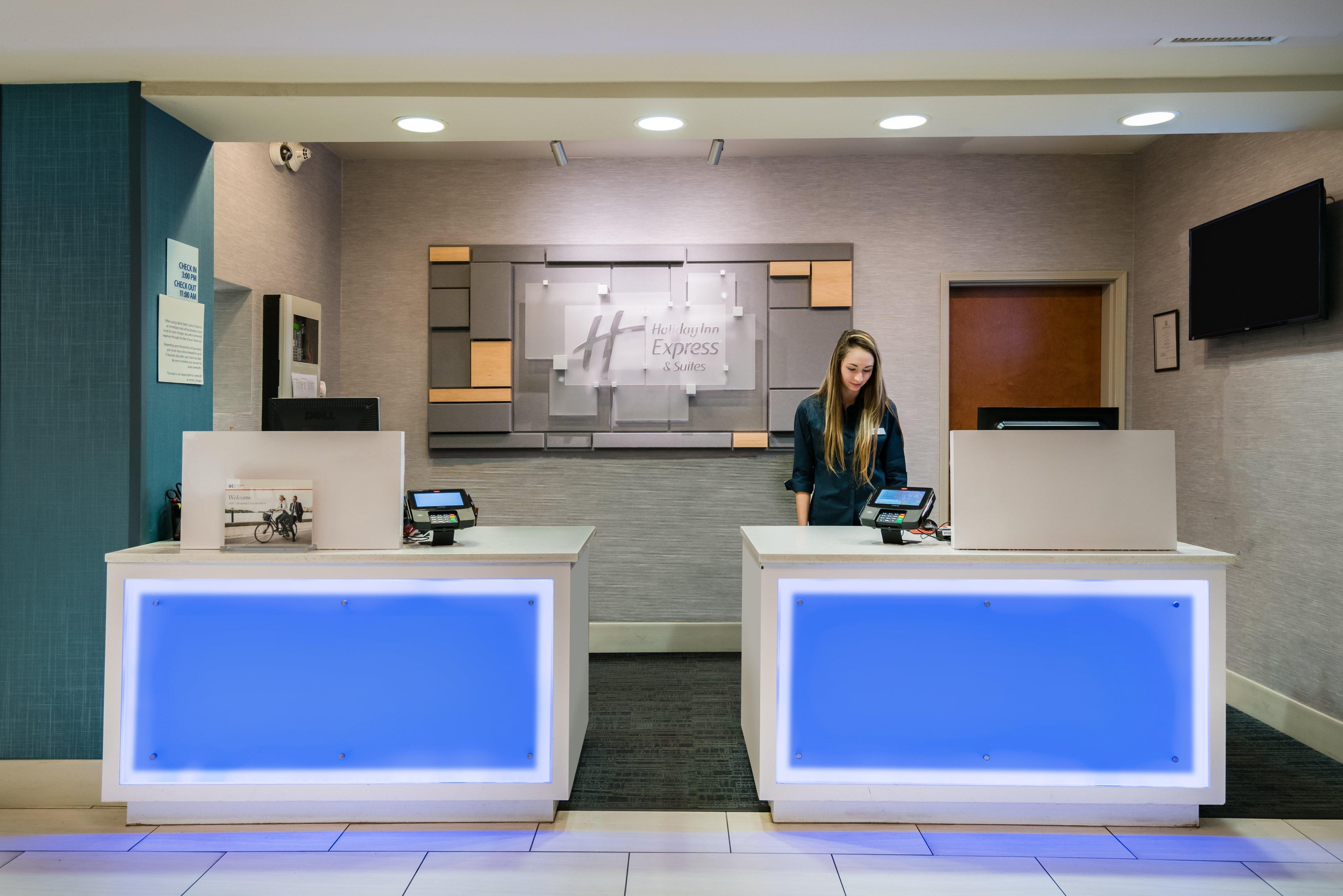 Holiday Inn Express & Suites Rocky Mount Smith Mountain Lake By Ihg Esterno foto