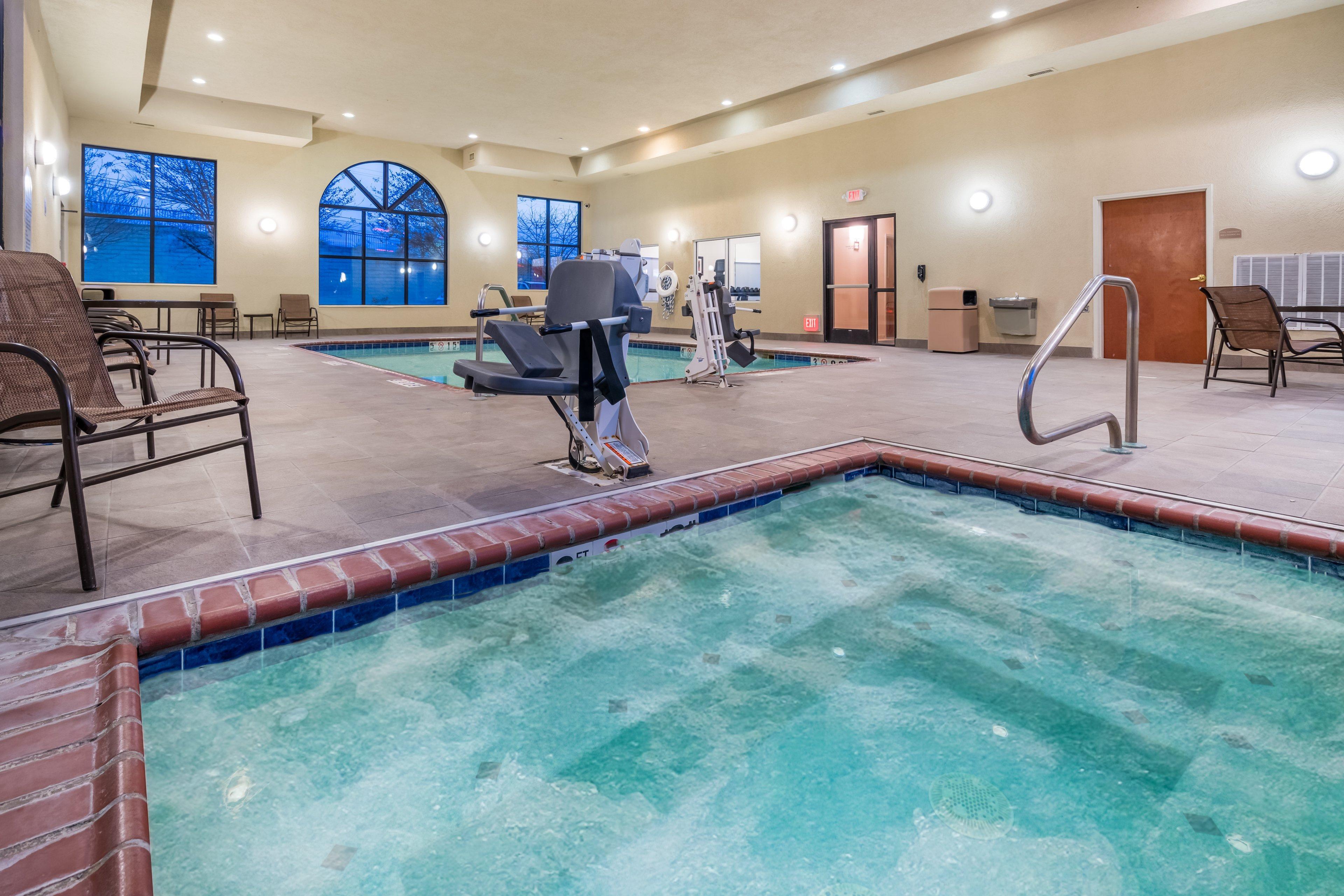 Holiday Inn Express & Suites Rocky Mount Smith Mountain Lake By Ihg Esterno foto