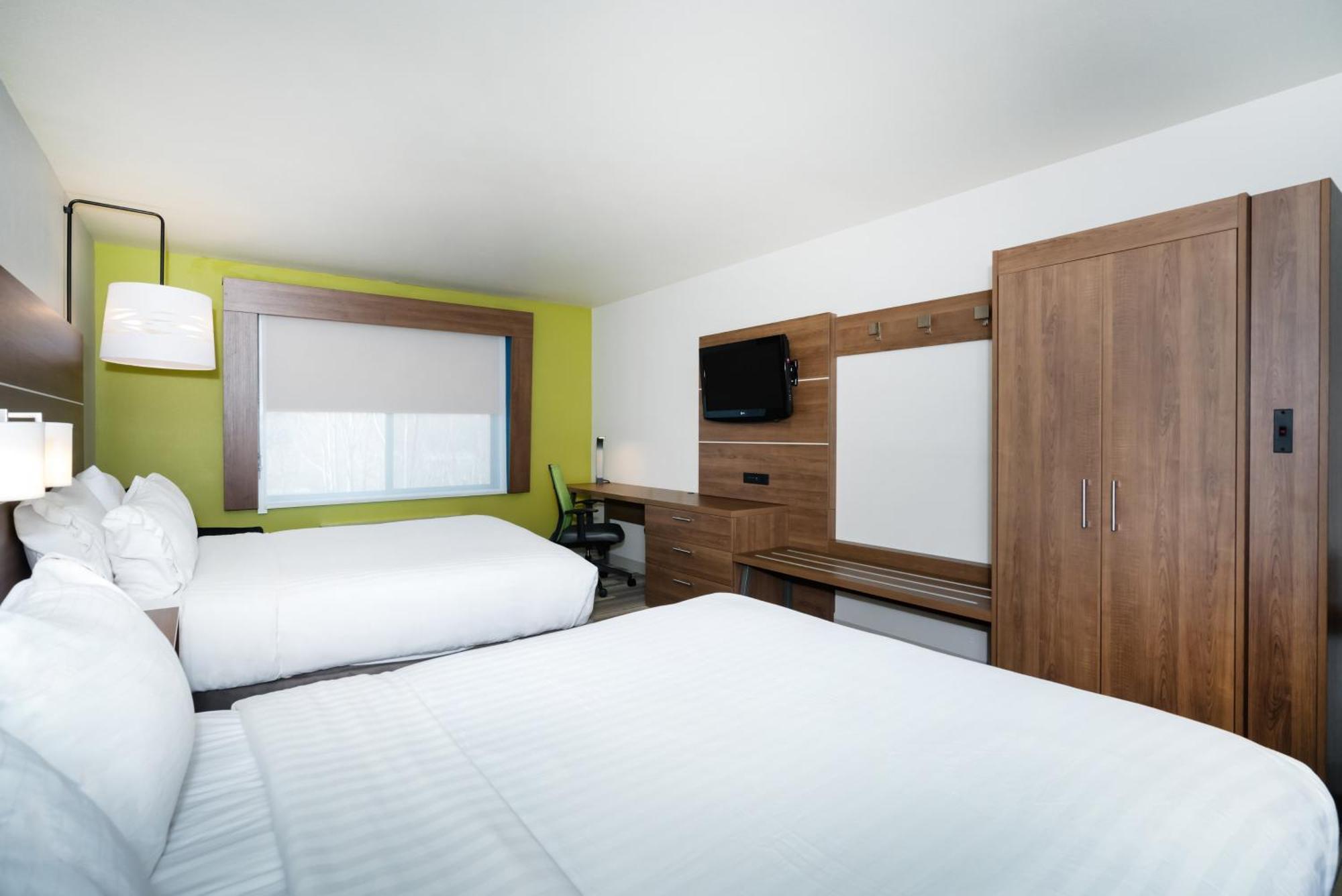 Holiday Inn Express & Suites Rocky Mount Smith Mountain Lake By Ihg Esterno foto