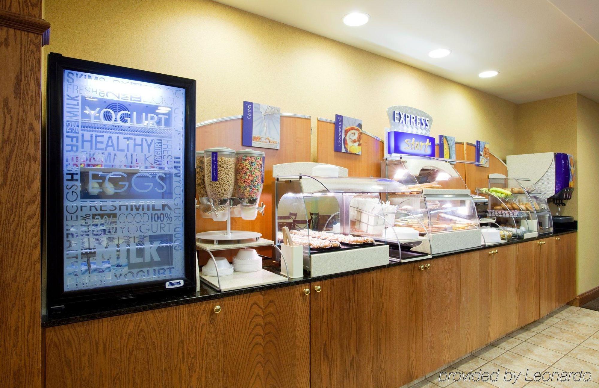 Holiday Inn Express & Suites Rocky Mount Smith Mountain Lake By Ihg Ristorante foto
