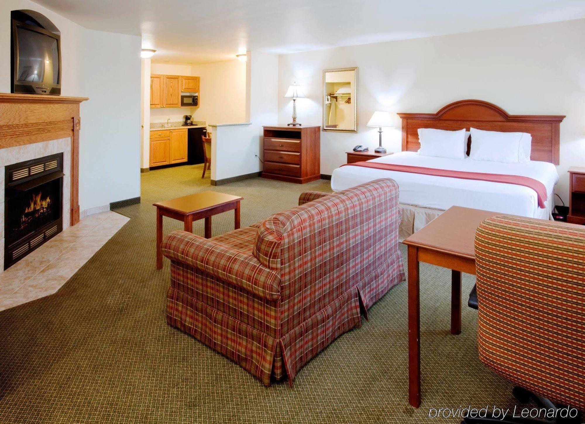 Holiday Inn Express & Suites Rocky Mount Smith Mountain Lake By Ihg Camera foto