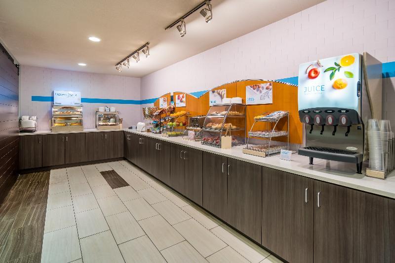 Holiday Inn Express & Suites Rocky Mount Smith Mountain Lake By Ihg Esterno foto