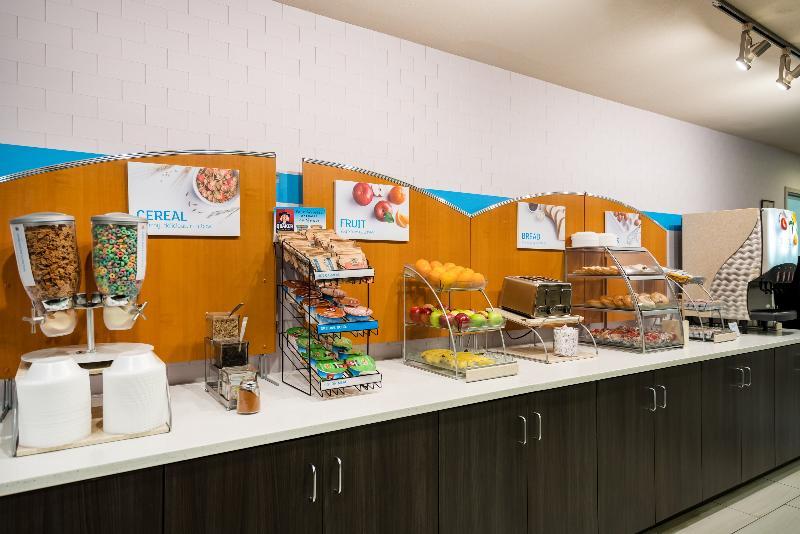 Holiday Inn Express & Suites Rocky Mount Smith Mountain Lake By Ihg Esterno foto
